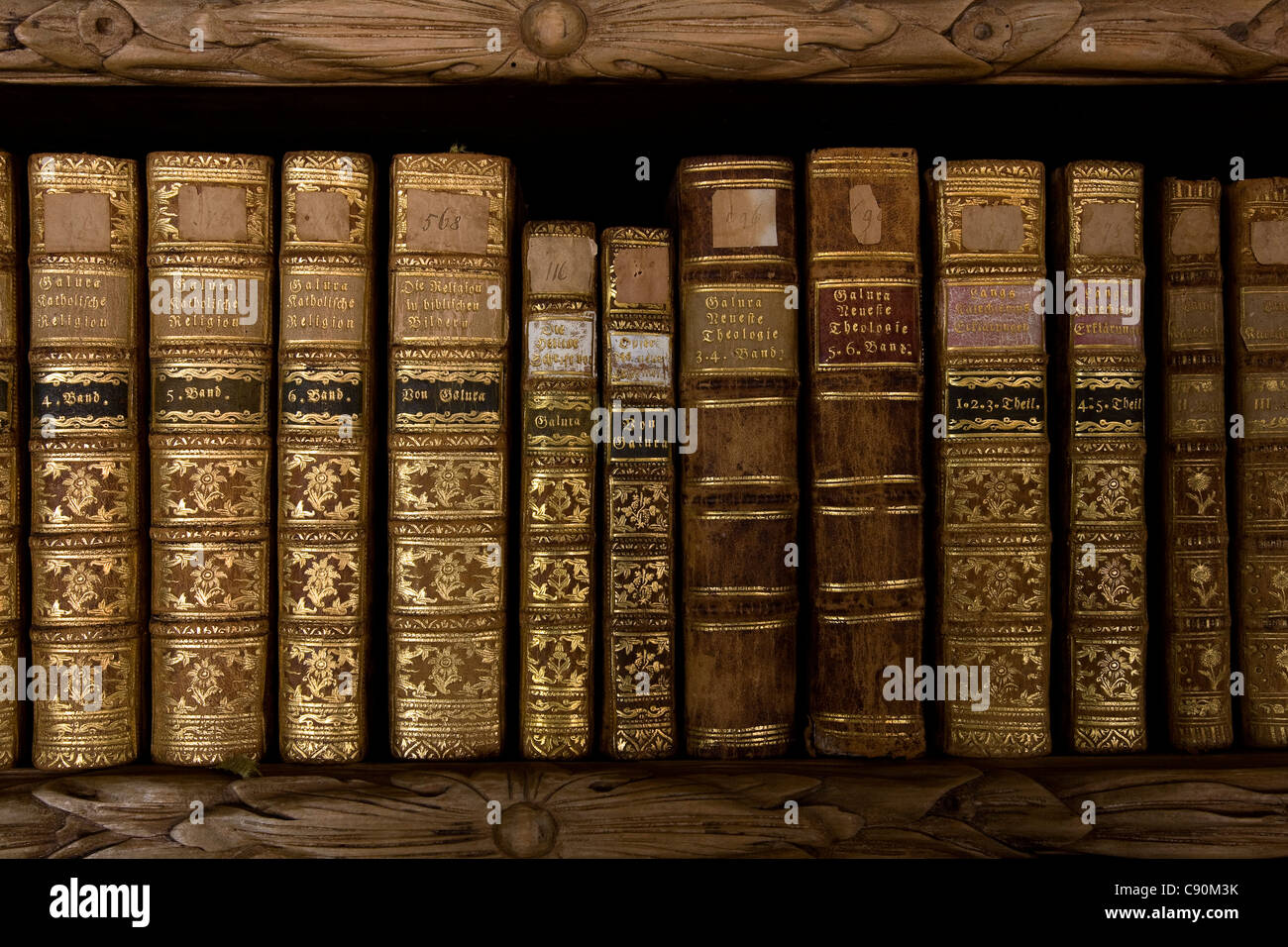 Livres de bibliothèque dans le monastère de Waldsassen, Allemagne Banque D'Images