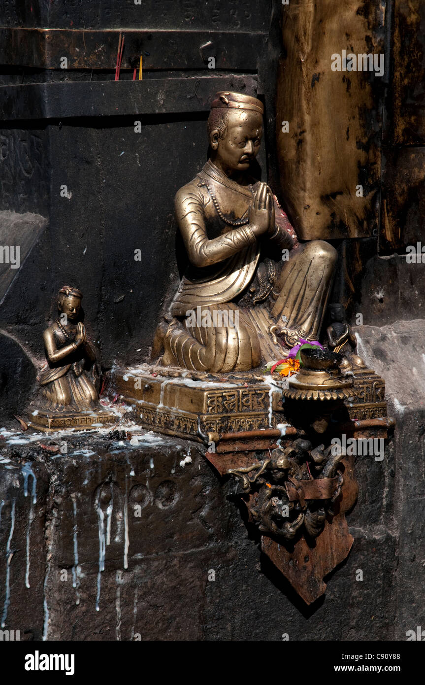 Swayambhunath est également connu comme le Temple de singe et est un grand monument national et un lieu de pèlerinage. L'historique Banque D'Images