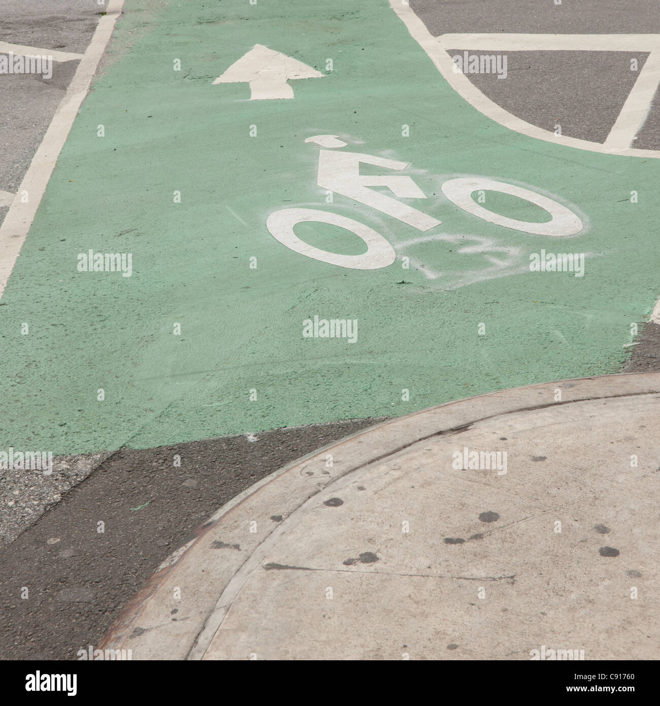 New York a un réseau complexe de pistes cyclables visant à promouvoir le cyclisme comme moyen de réduire la congestion de la ville et de promouvoir une Banque D'Images
