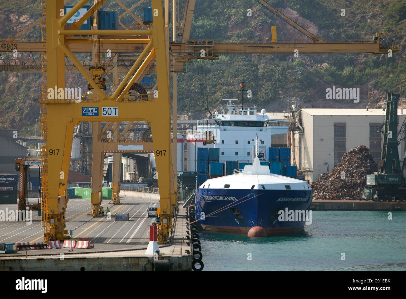 Opérations sur les conteneurs du port de Barcelone Banque D'Images