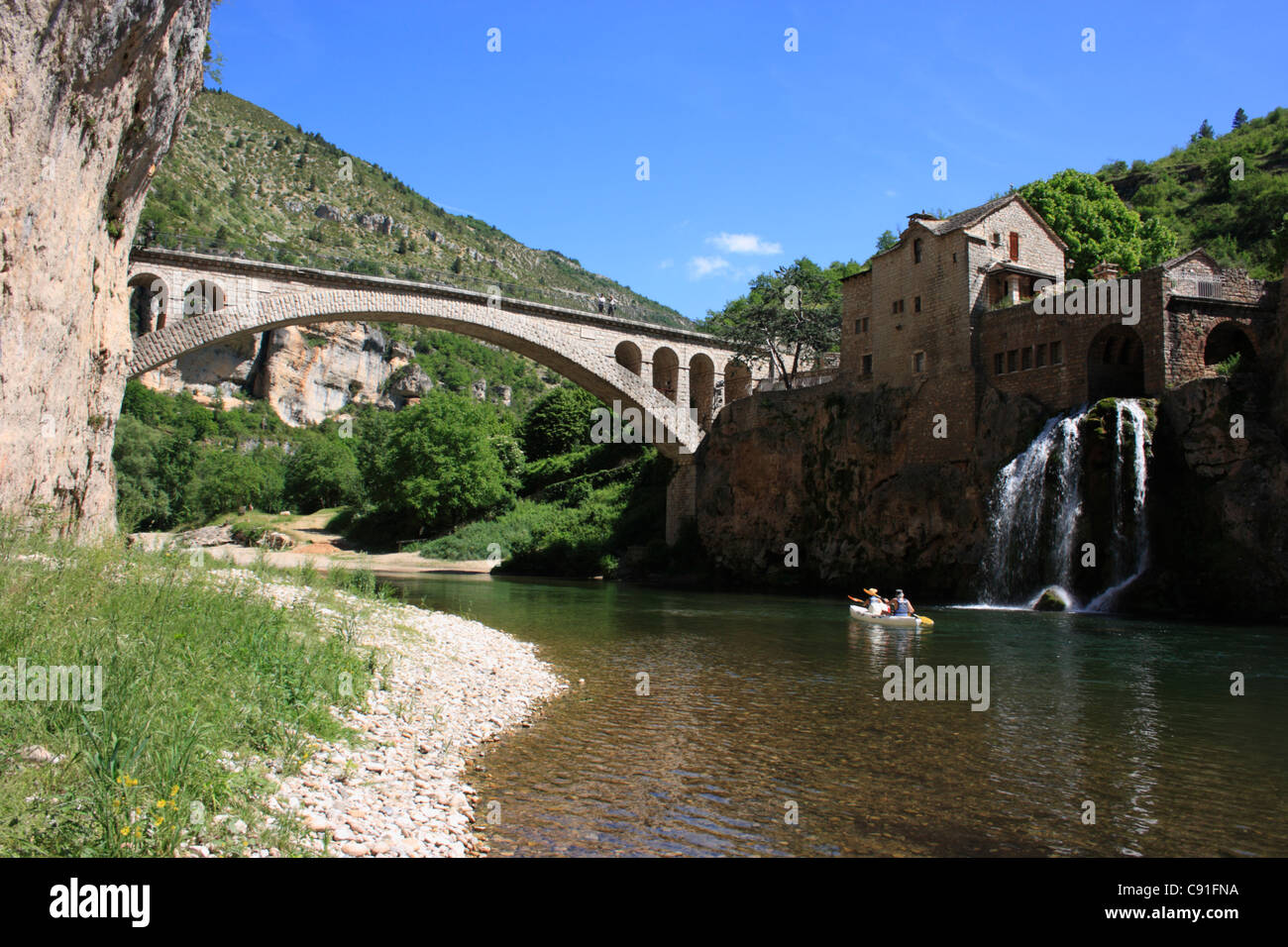 Saint-chély-du-Tarn est un joli village sur la commune de Sainte-Enimie, situé dans les Gorges du Tarn. Banque D'Images