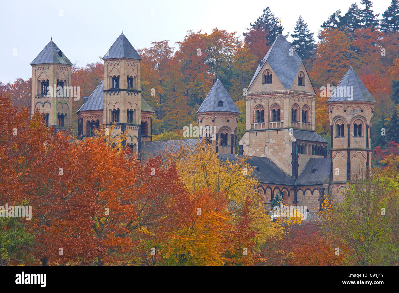 Maria Laach Abbaye, monastère, Ahrweiler, Eifel, Rhénanie-Palatinat, Allemagne, Europe Banque D'Images