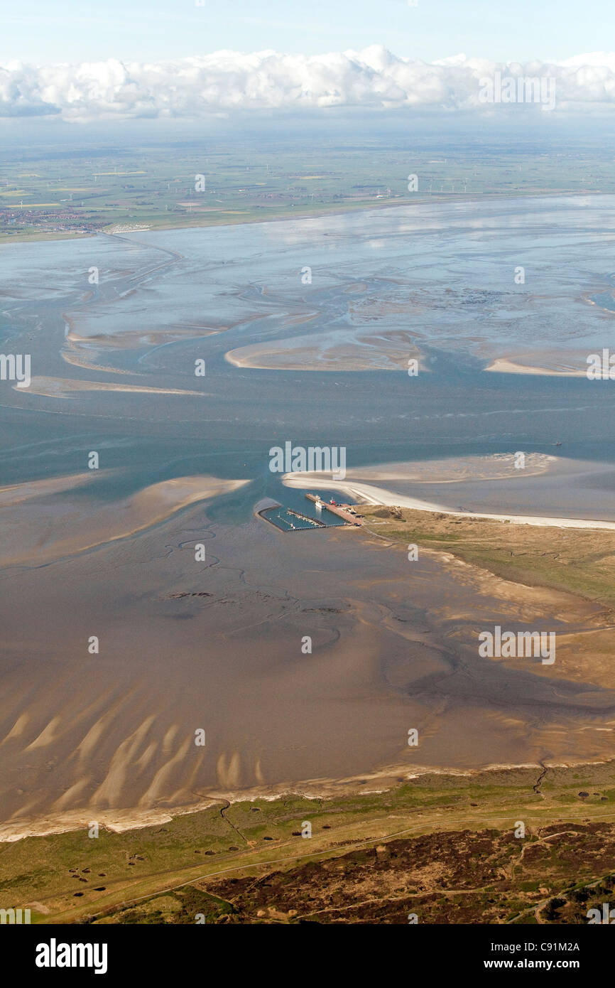 Vue aérienne de Wangerooge, mer des Wadden, zone de marée avec les aires protégées, les bancs de vase, Basse-Saxe, Allemagne Banque D'Images