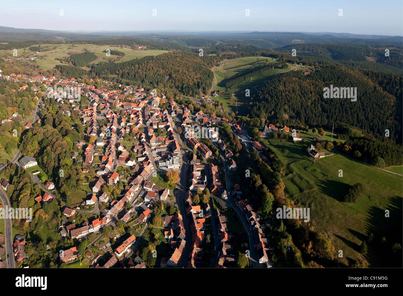 Vue aérienne de Sankt Andreasberg dans les montagnes du Harz, Basse-Saxe, Allemagne Banque D'Images