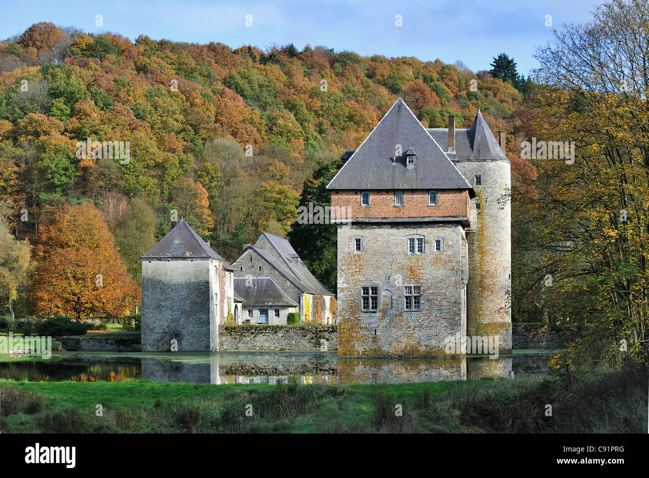 13e siècle château de Carondelet à Crupet dans les Ardennes Belges, Namur, Wallonie, Belgique Banque D'Images