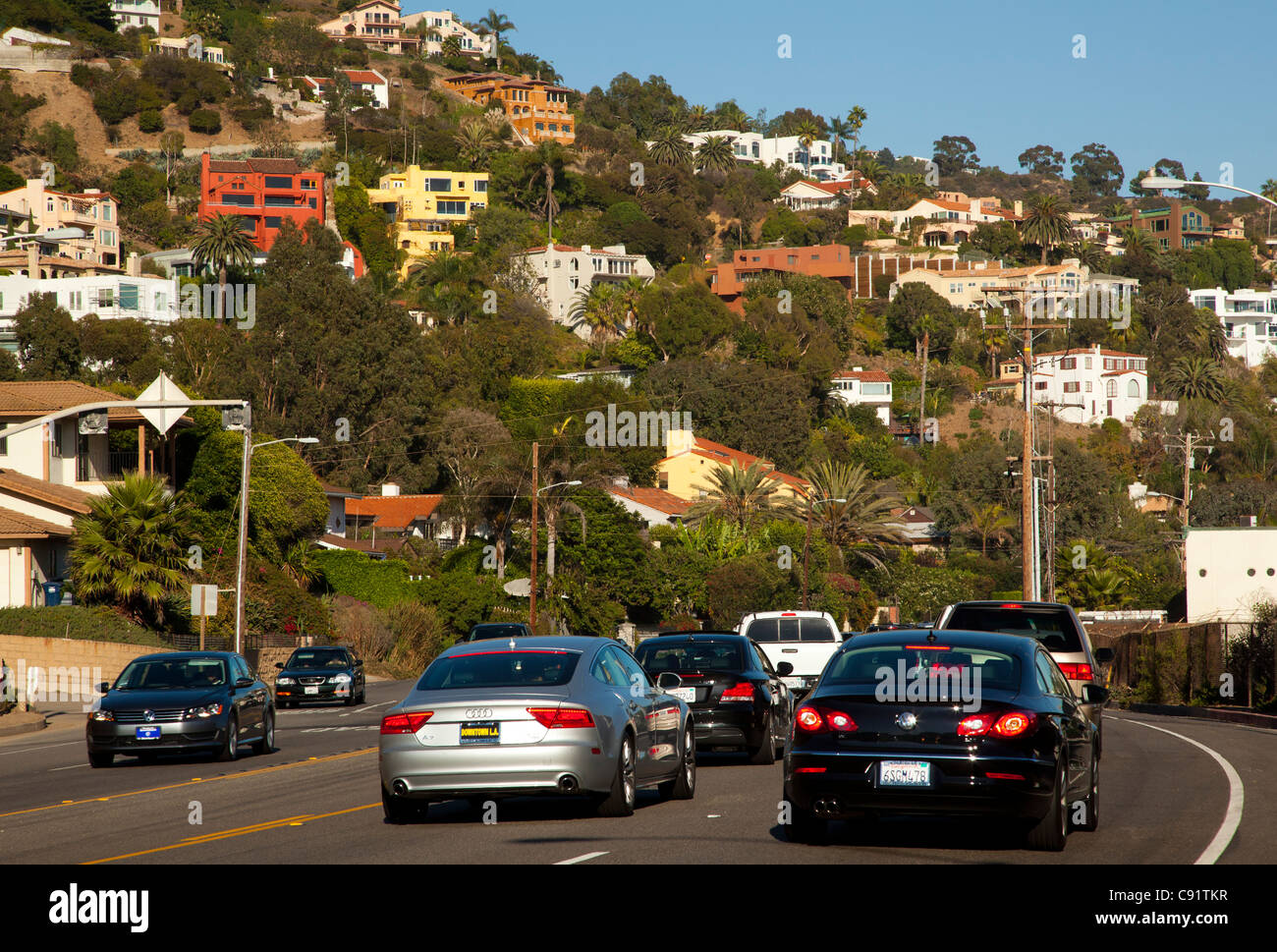 Le trafic sur la Pacific Coast Highway, Malibu, Los Angeles County, Californie, États-Unis d'Amérique Banque D'Images