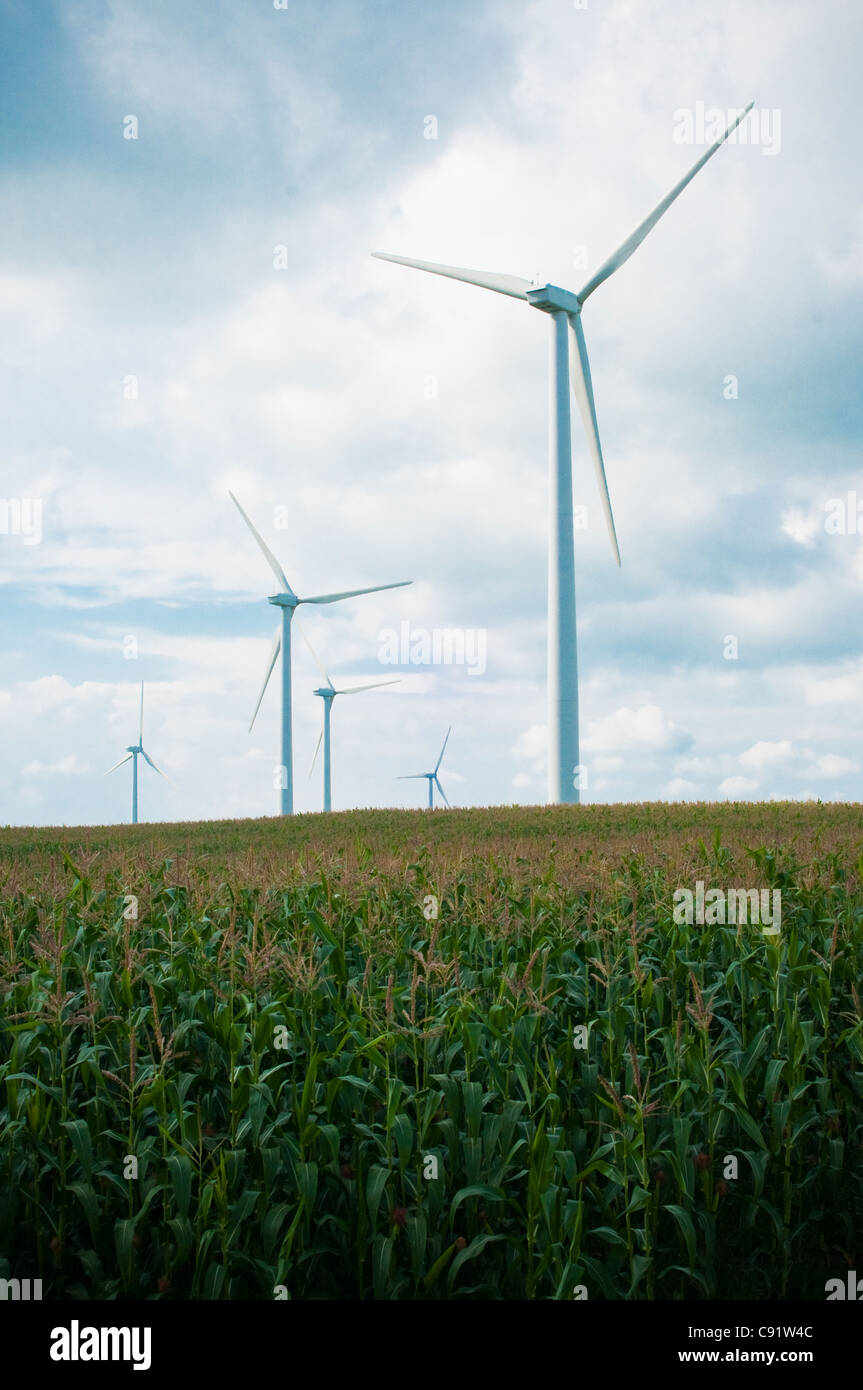 L'énergie éolienne éoliennes. Une réponse au réchauffement climatique. Banque D'Images