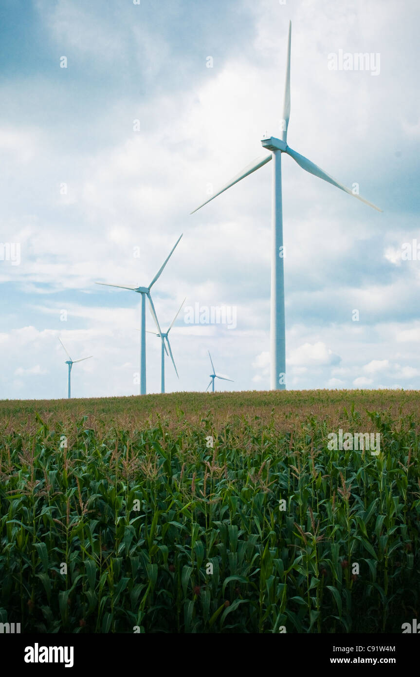 L'énergie éolienne éoliennes. Une réponse au réchauffement climatique. Banque D'Images