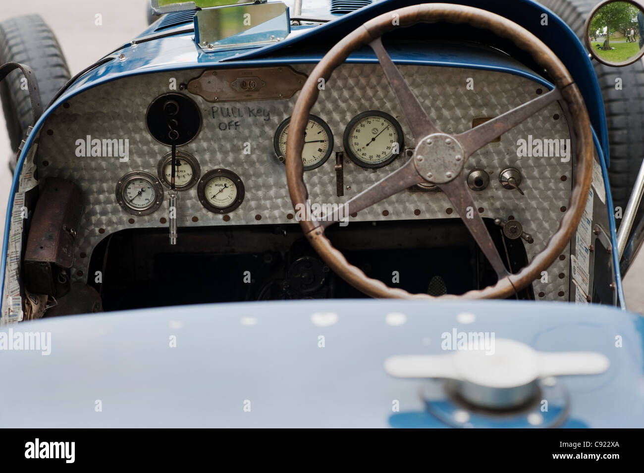 Une Bugatti Type 35 garé à un événement de la montagne. Le constructeur automobile français était connu à la fois pour l'ingénierie de haute qualité Banque D'Images