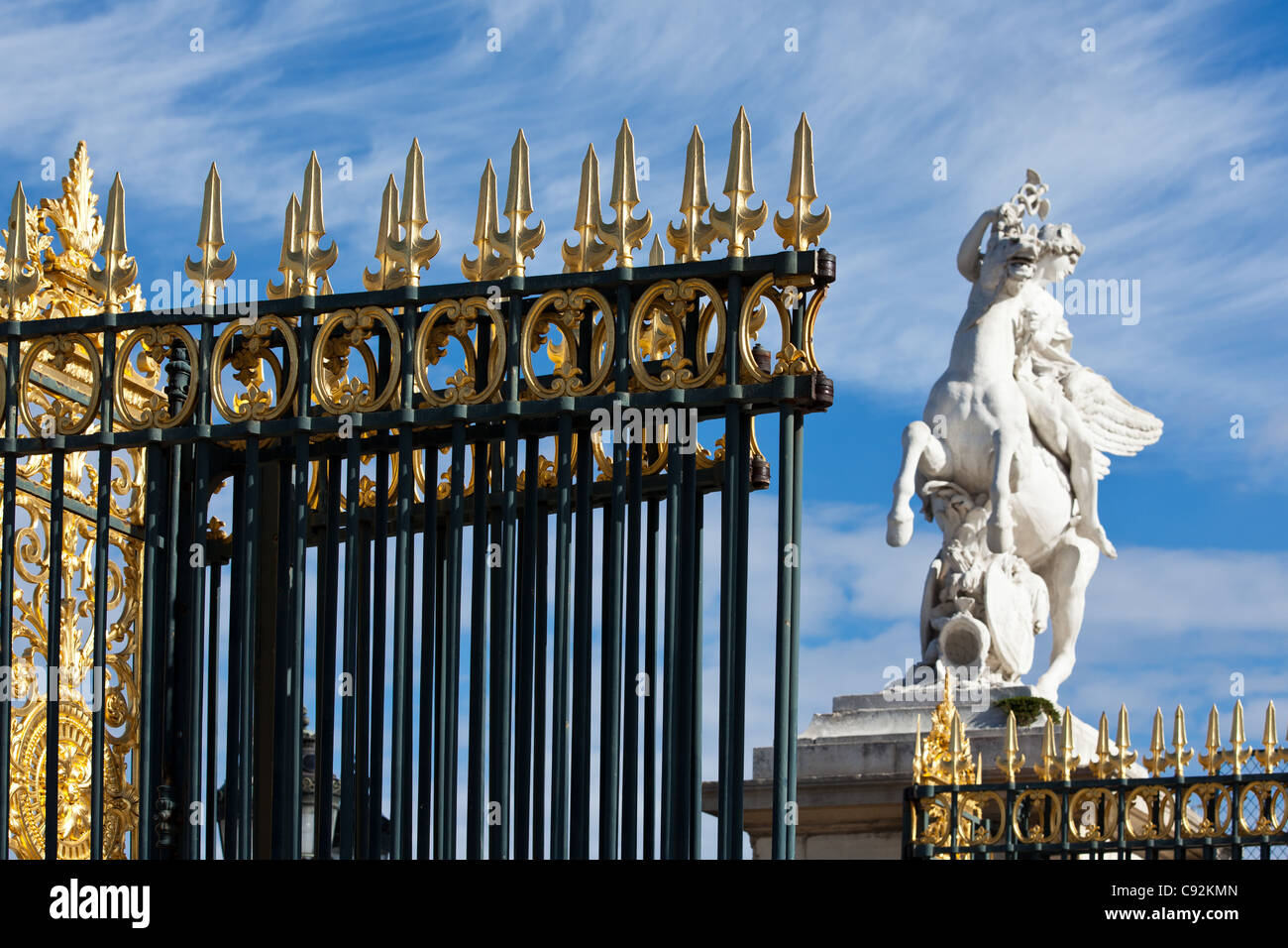 Statue entrance jardin des tuileries Banque de photographies et d