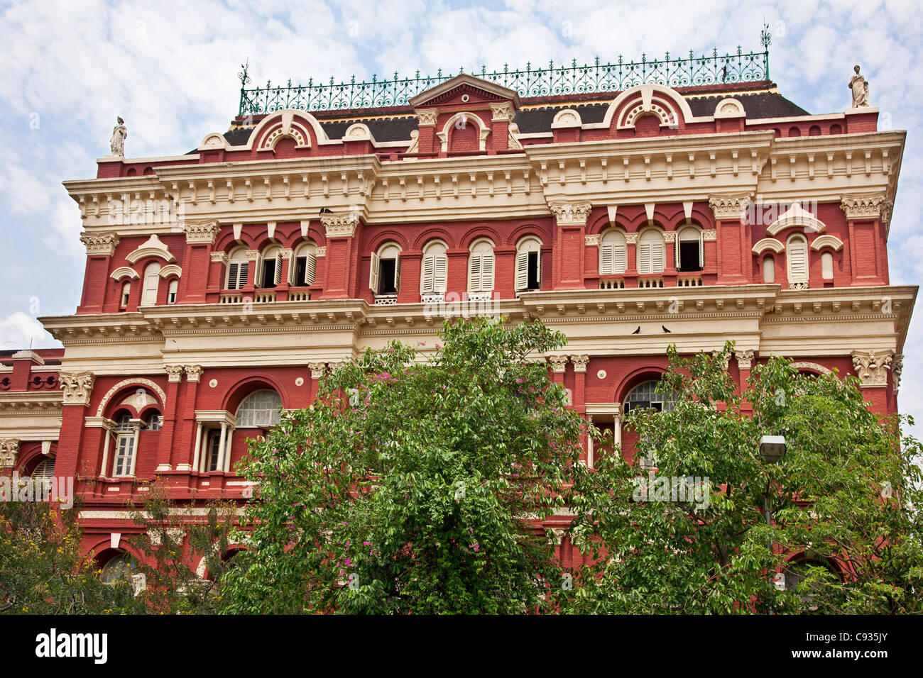 Le magnifique bâtiment d'écrivains dans le BBD Bagh district de Calcutta a été construit en 1780 pour les commis de la Compagnie des Indes. Banque D'Images