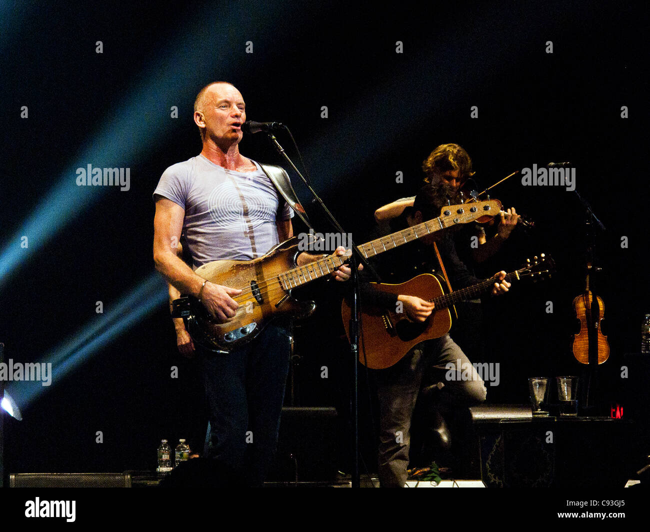 Sting en concert, à New York, théâtre du Roseland 11-8-11. Photographie par Tom Zuback Banque D'Images