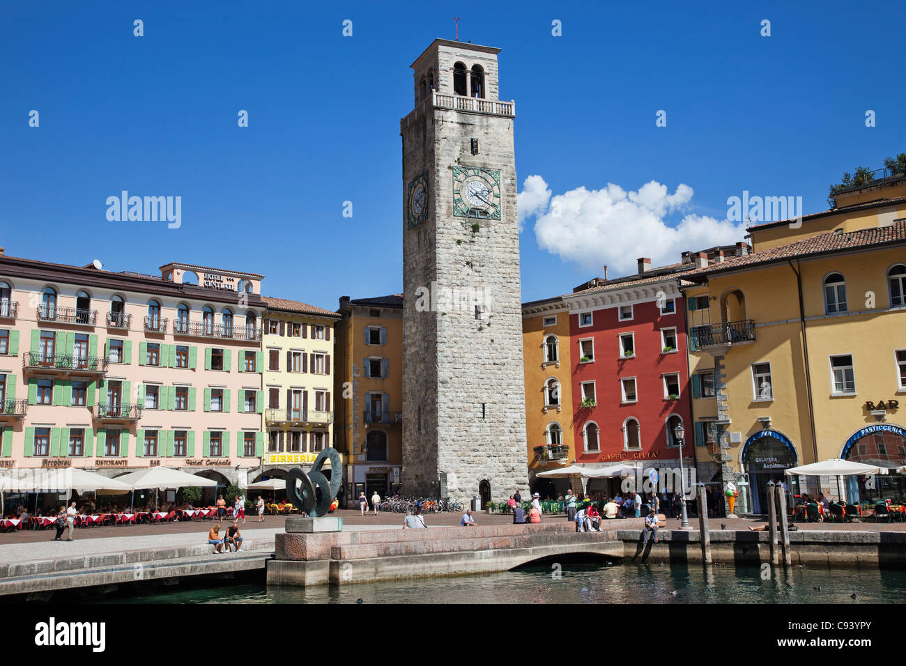 L'Italie, Trento, Lac de Garde, Riva del Garda, Tour Apponale Banque D'Images