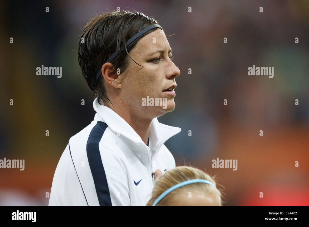 Abby Wambach, américaine, représente les présentations de l'équipe avant la finale de la Coupe du monde féminine de football de la FIFA contre le Japon au stade de la Coupe du monde féminine de la FIFA, le 17 juillet 2011 à Francfort, en Allemagne. Usage éditorial exclusif. Utilisation commerciale interdite. Banque D'Images