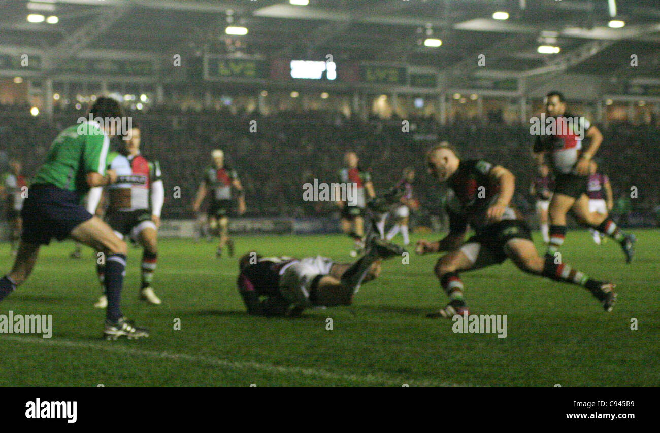 11.11.2011. Twickenham, Angleterre. en action au cours de la Heineken Cup match entre les Harlequins et le Connacht Rugby joué au Stoop Banque D'Images