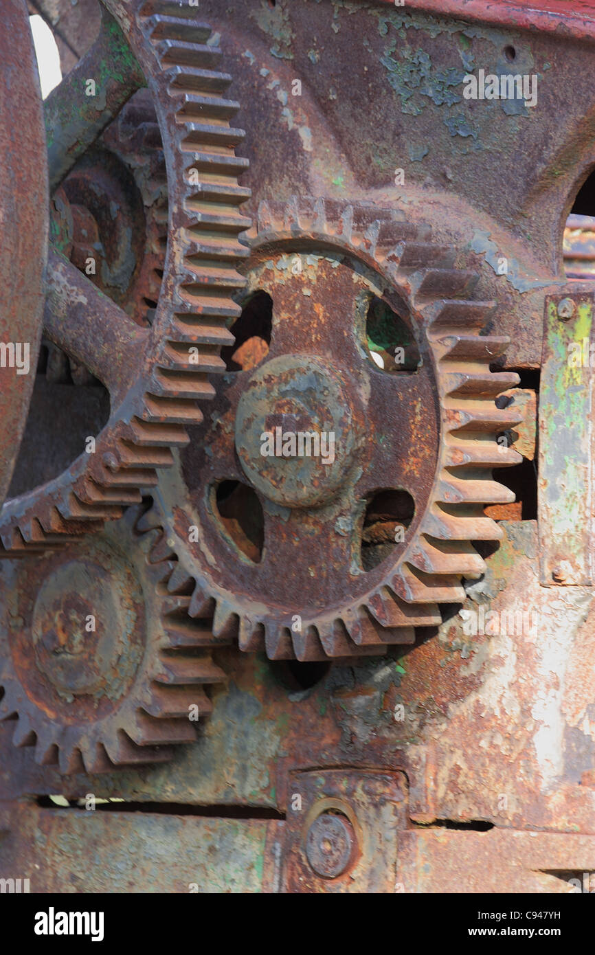 Old farm machinery utilisée pour presser le raisin dans la fabrication de vin Banque D'Images