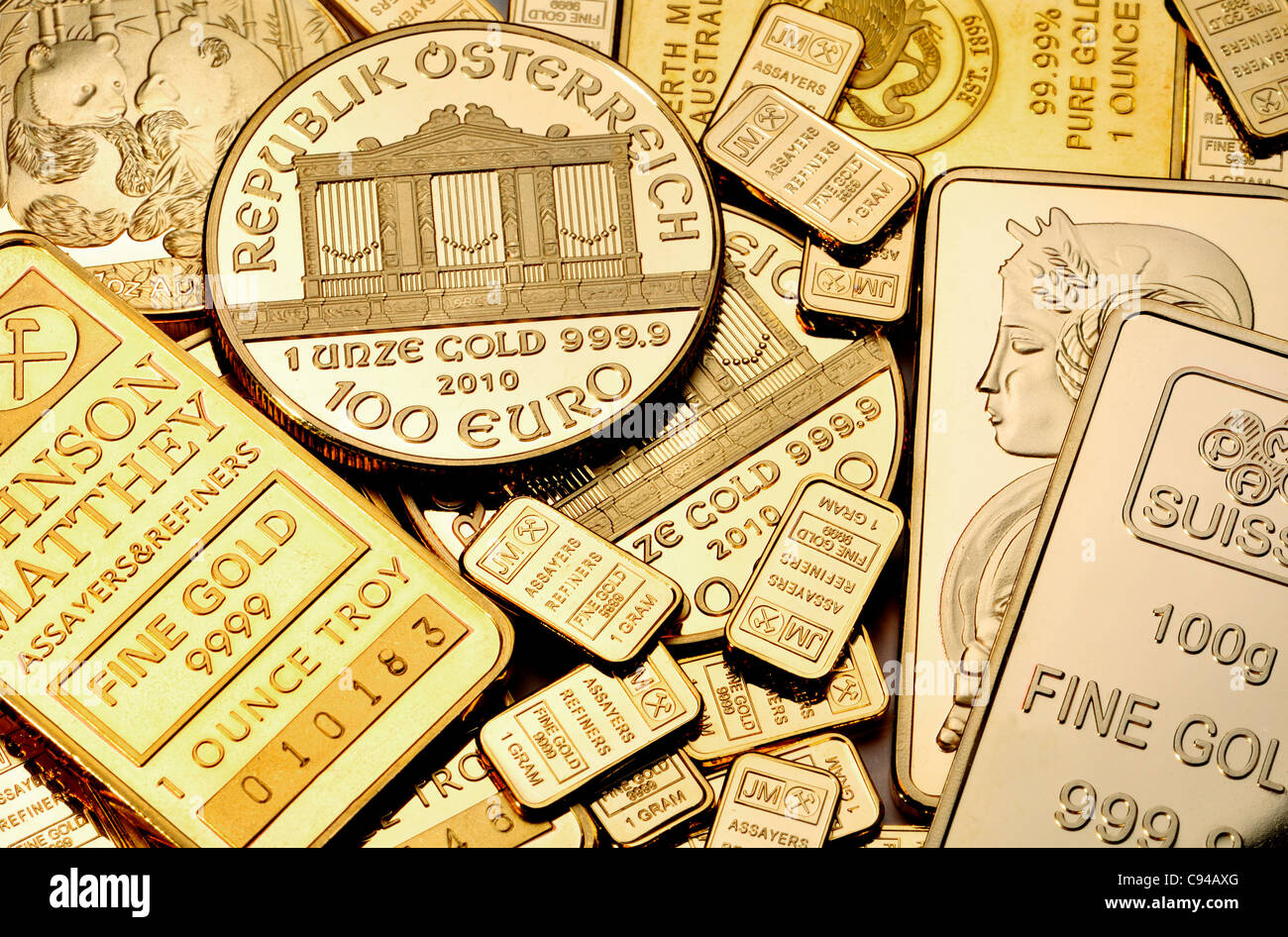 Gold Bullion - pièces et lingots / bars (répliques) plaqué or Banque D'Images