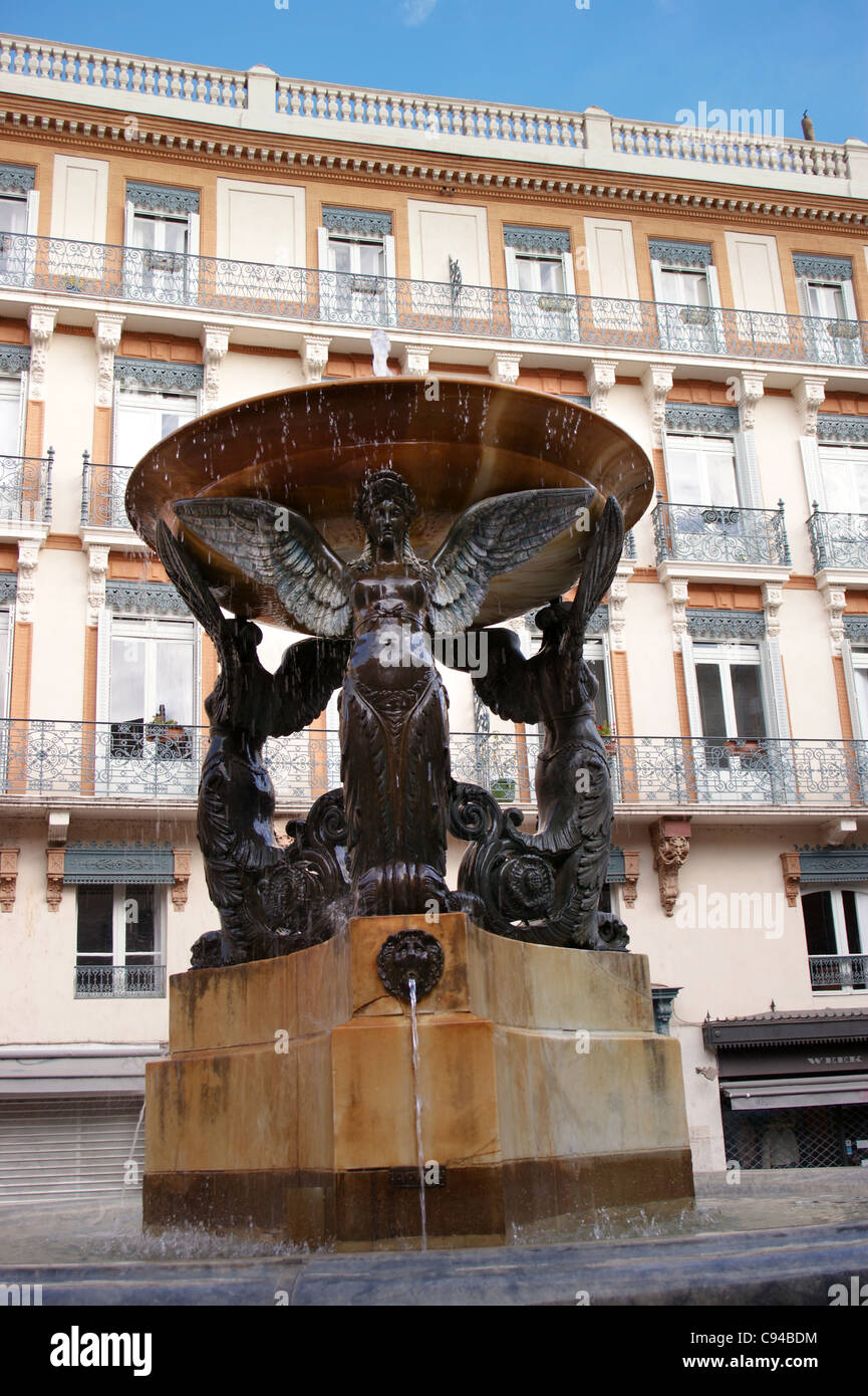 Fontaine des Trois Grâces, Place de la Trinité, Toulouse, Haute-Garonne, Midi- Pyréneés, Occitanie, France Banque D'Images