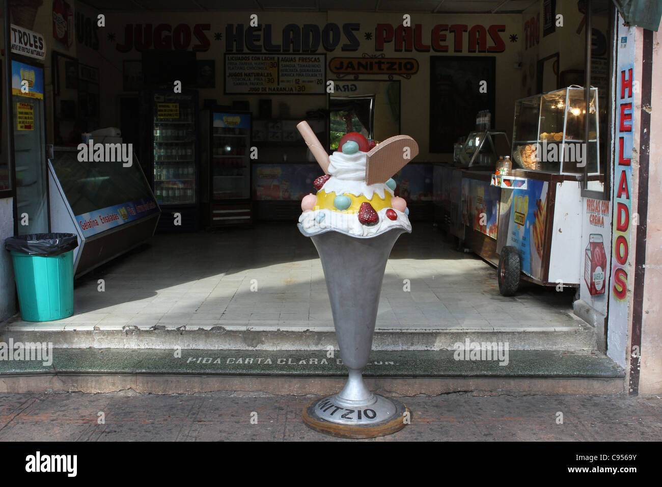 Un magasin de crème glacée à Mérida, au Mexique. Banque D'Images