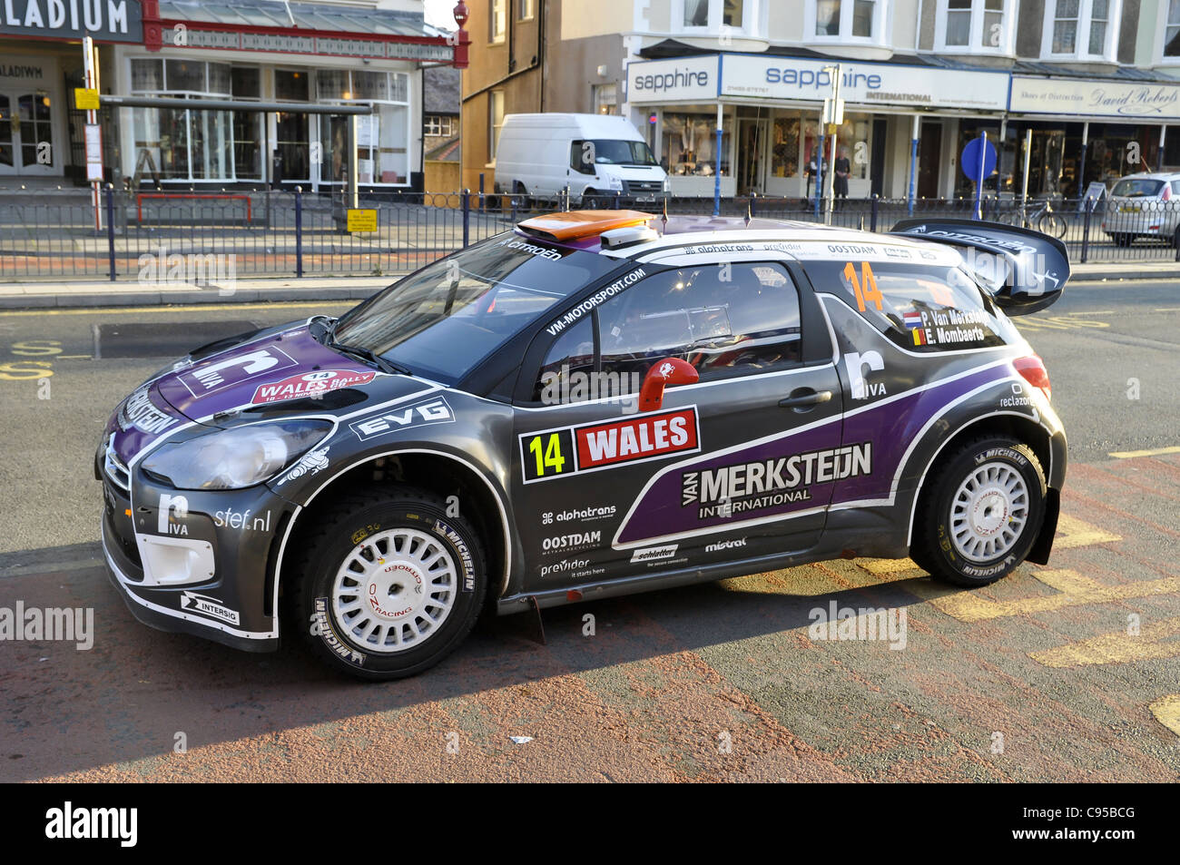 Wales Rally GB Rally voiture de compétition au Championnat du Monde des Rallyes Banque D'Images