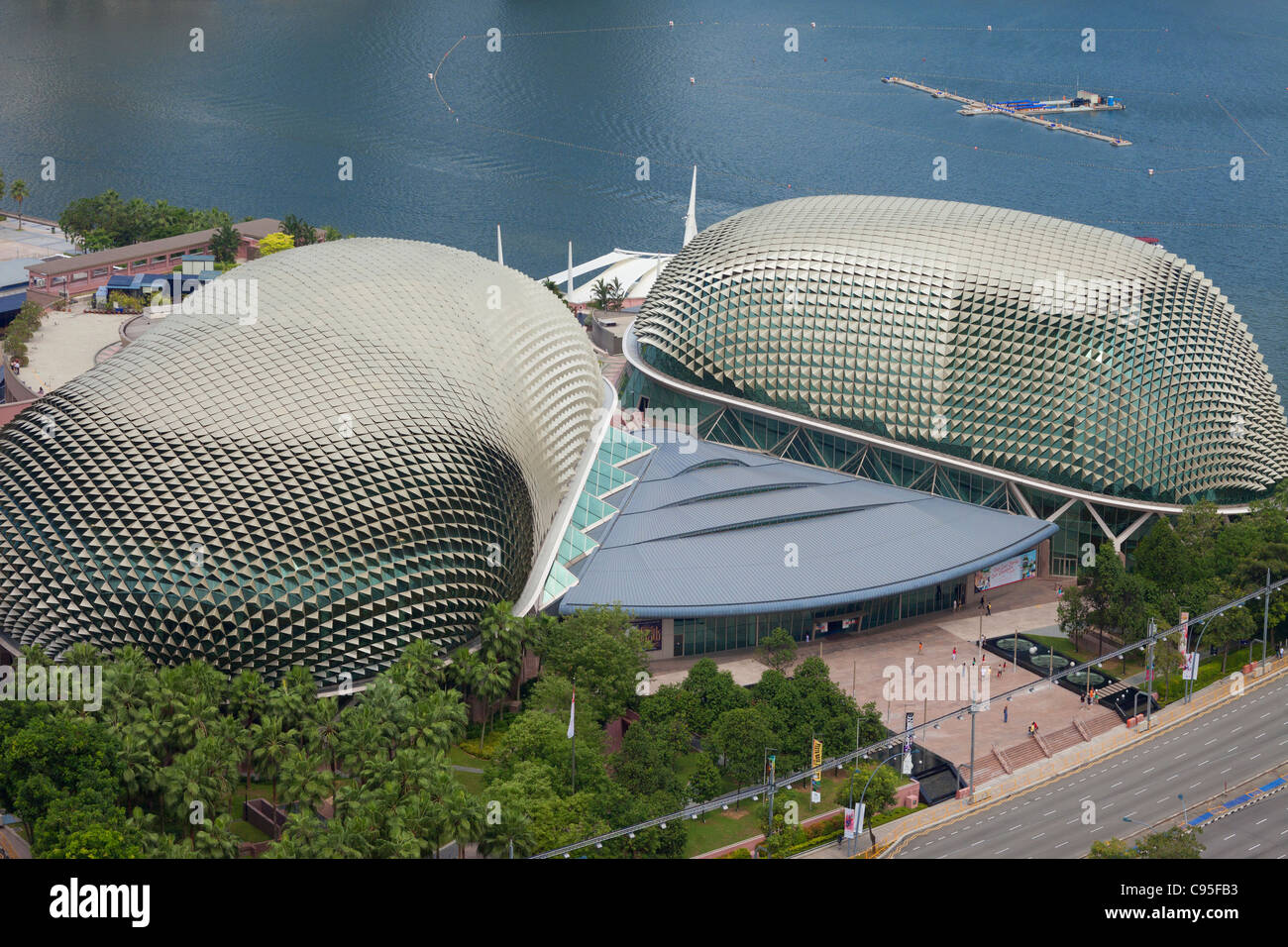 Perspective aérienne Esplanade Theatres on the bay Banque D'Images