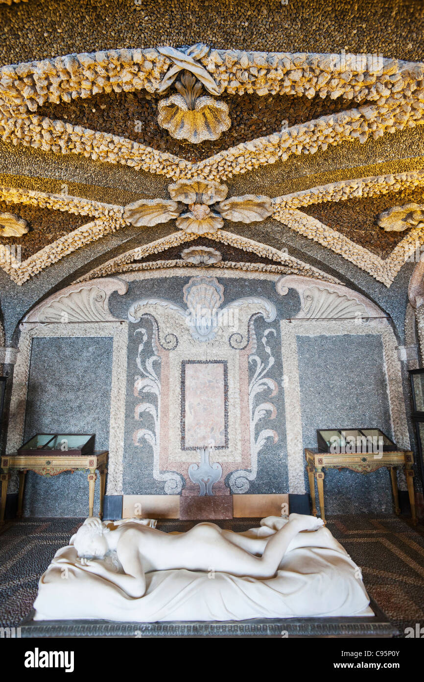 L'Italie, le Piémont, le Lac Majeur, Stresa, Isola Bella, l'intérieur du Palais Borromeo, la grotte Banque D'Images