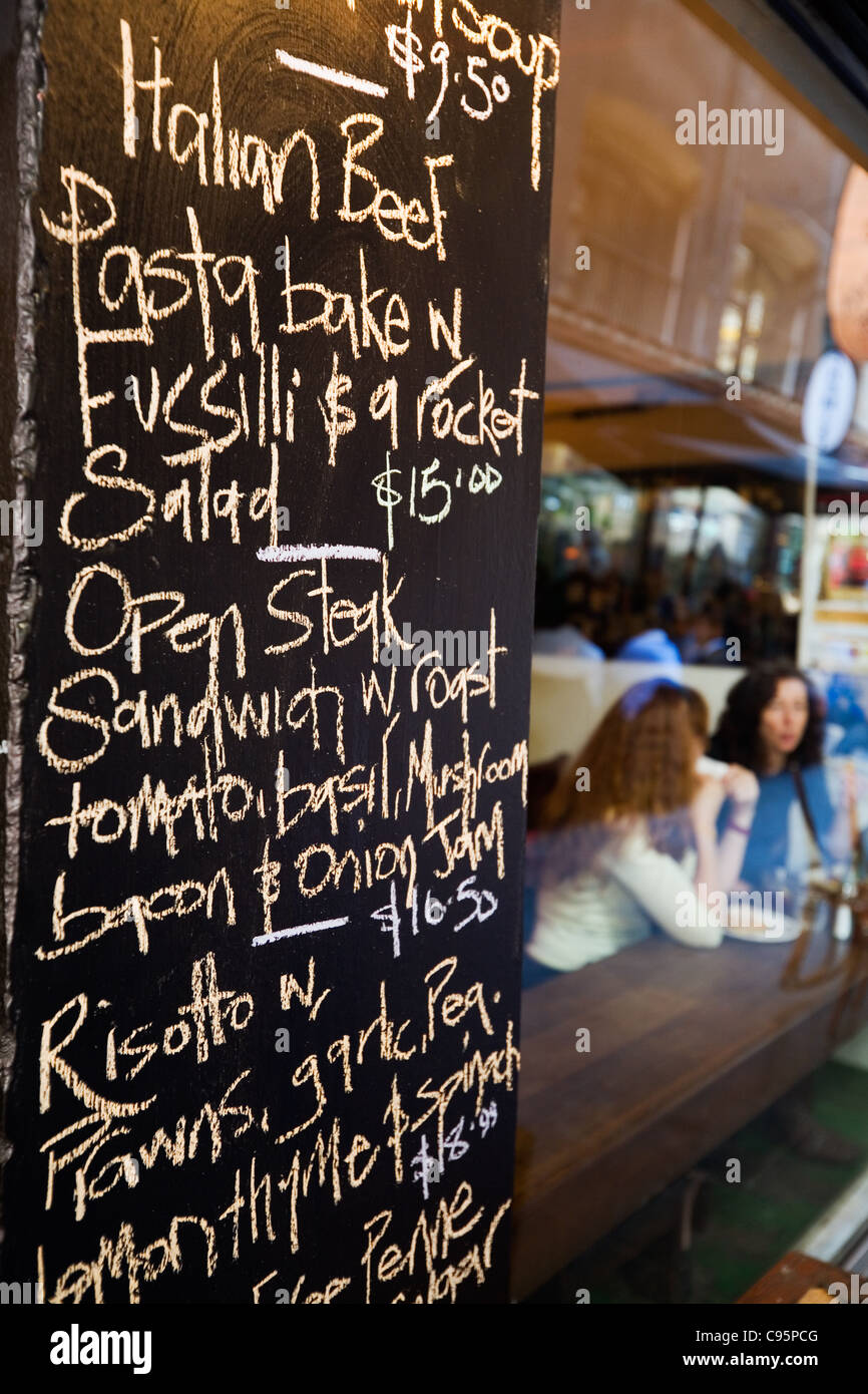 Cafe menu sur Degraves street à Melbourne, Victoria, Australie Banque D'Images