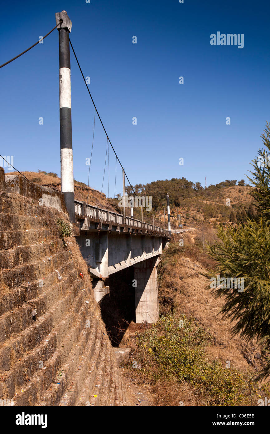 L'Inde, Meghalaya, en Dympep, Duwan Syiem, Singh Pont début de la route panoramique Sohra Banque D'Images