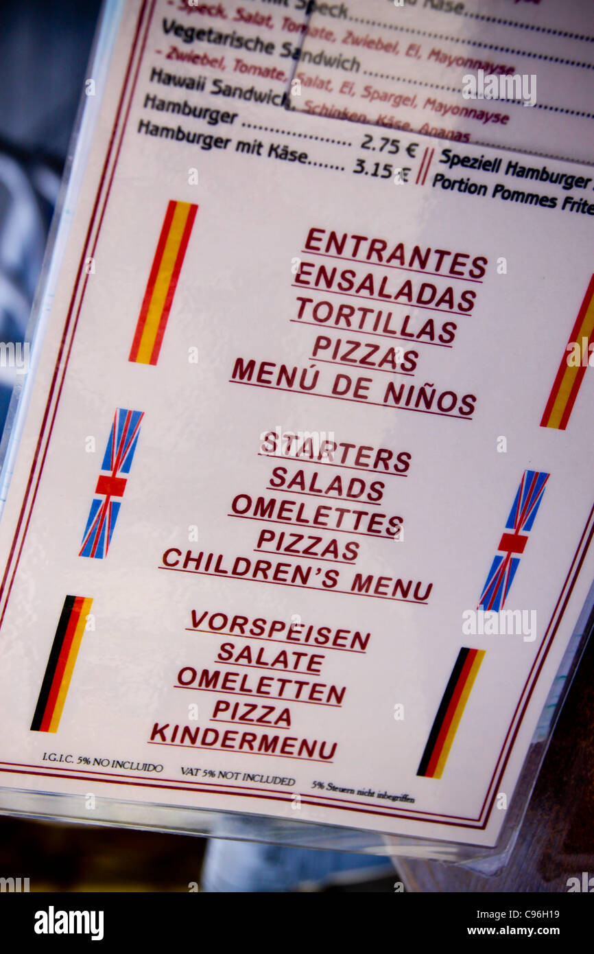 Café menu en trois langues Anglais Espagnol et Allemand Banque D'Images