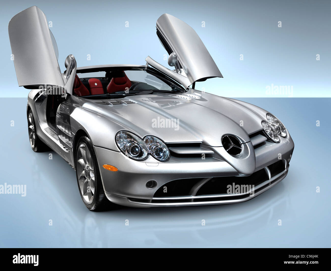 Licence et tirages sur MaximImages.com - Mercedes Benz voiture de luxe, photo de stock automobile. Banque D'Images