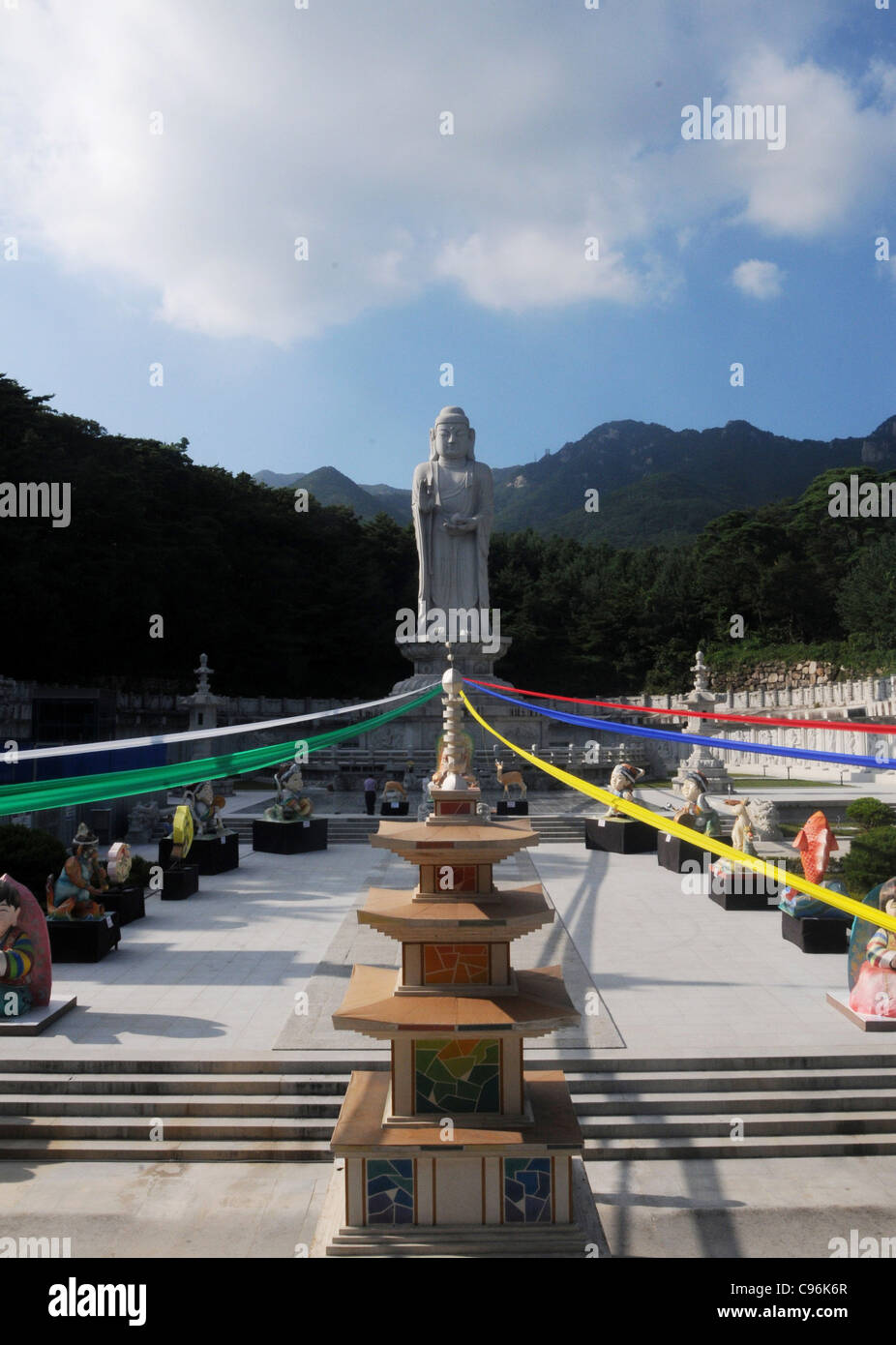 Yaksayore-bul statue, Temple, Mt Palgongsan Donghwasa, Daegu, Corée du Sud Banque D'Images