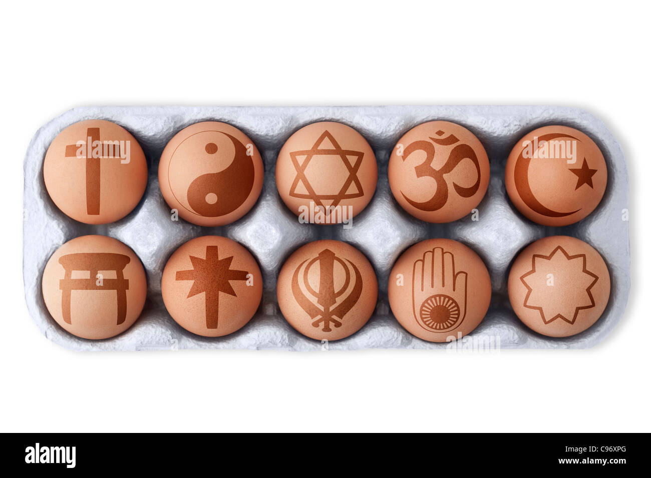 Fort d'oeufs avec différents symboles des doctrines religieuses imprimé sur chacun d'eux. Fond blanc, Décoration Banque D'Images