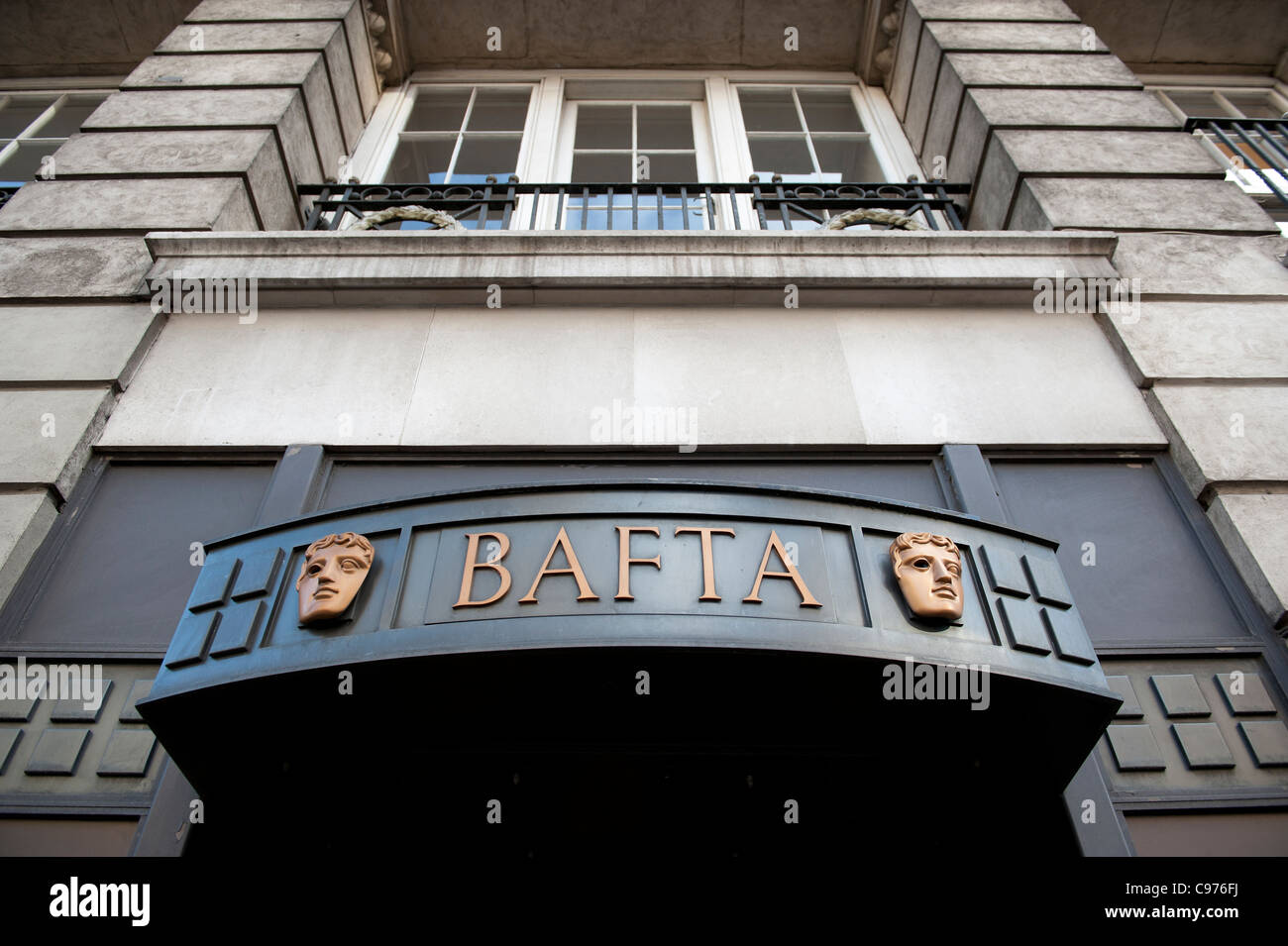 Bafta de Londres y compris l'entrée des masques Bafta Banque D'Images