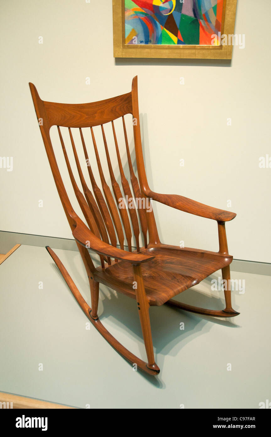 Rocking chair par Sam Maloof designer de meubles et bois-américain Photo  Stock - Alamy