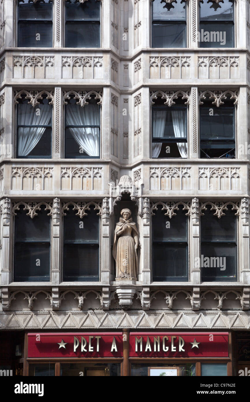 La façade de l'immeuble orné avec pret a manger Cafe sous sur le Strand London UK Banque D'Images