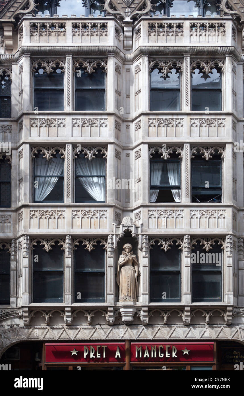 La façade de l'immeuble orné avec pret a manger Cafe sous Strand London UK Banque D'Images