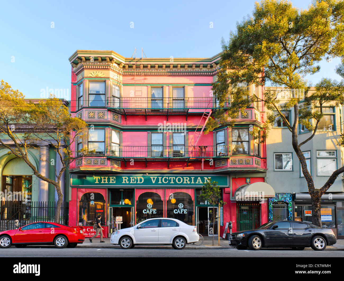 Victorien rouge, Haight Ashbury, San Francisco Banque D'Images