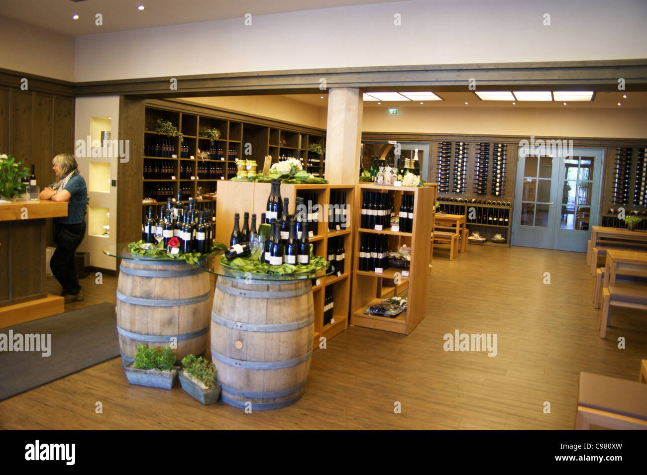 Magasin de vin sur le vin Ungstein co-operative, village viticole de Ungstein près de Bad Durkheim dans la région de vin Pfalz Rheinland-Pfalz, Banque D'Images
