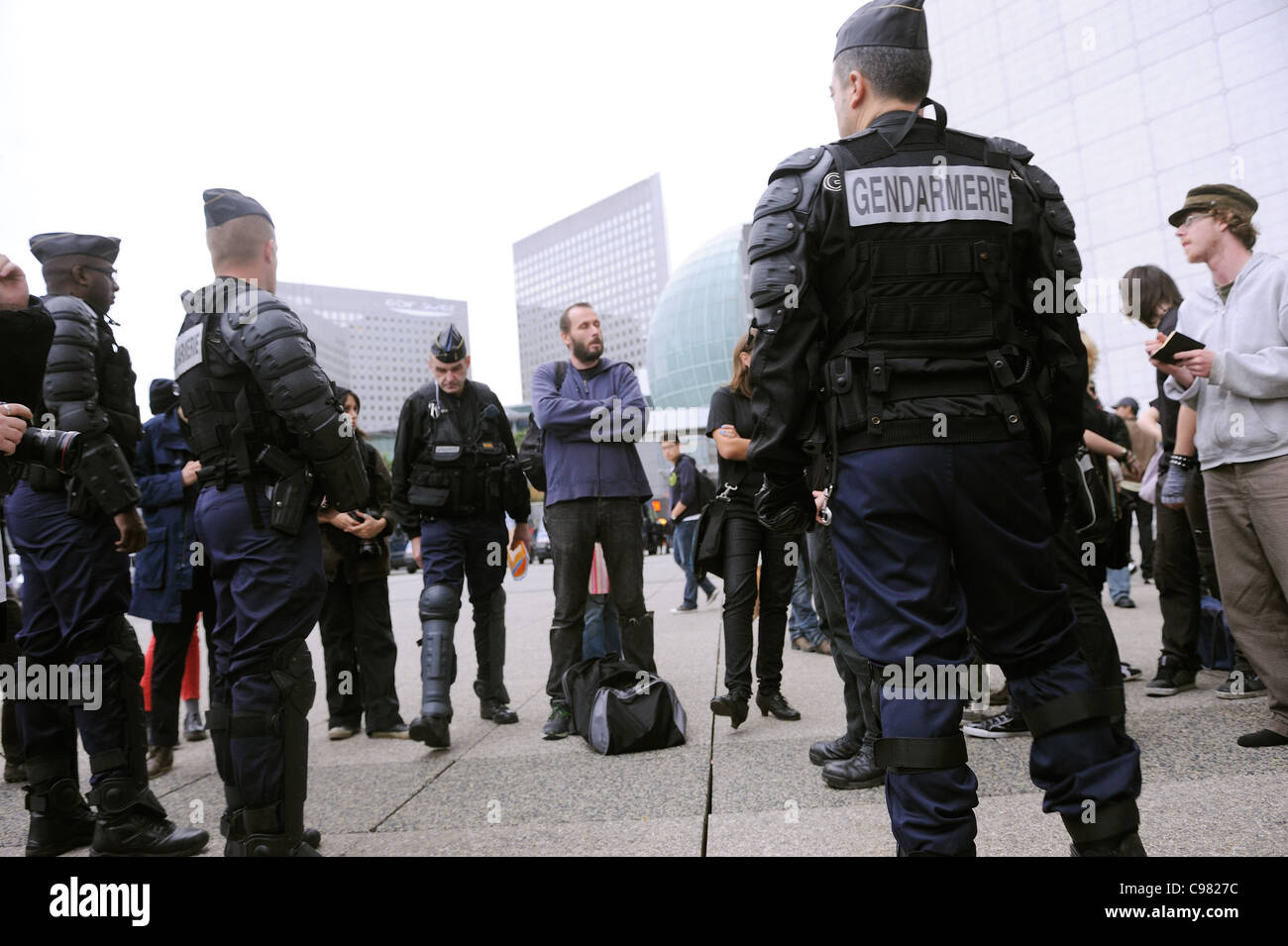 Indignés français à Paris - La défense Banque D'Images