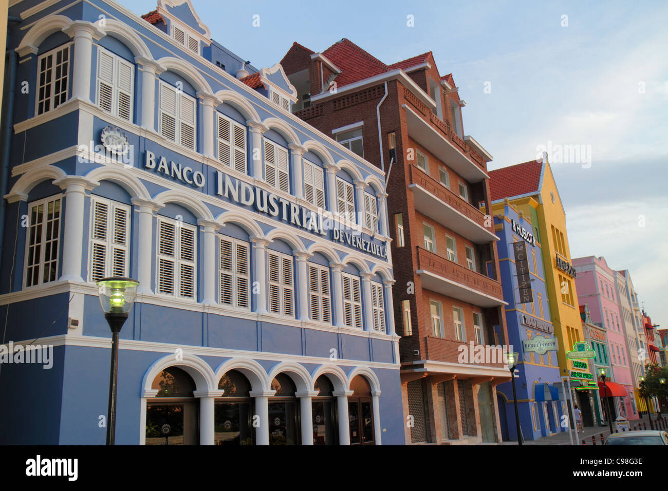 Willemstad Curaçao,pays-Bas Petites Antilles Leeward,Iles ABC,Punda,Handelskade,front de mer,site du patrimoine mondial de l'UNESCO,architecture coloniale,construire Banque D'Images