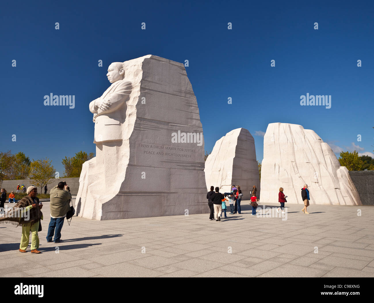 WASHINGTON, DC USA - Martin Luther King, Memorial et touristes. Banque D'Images