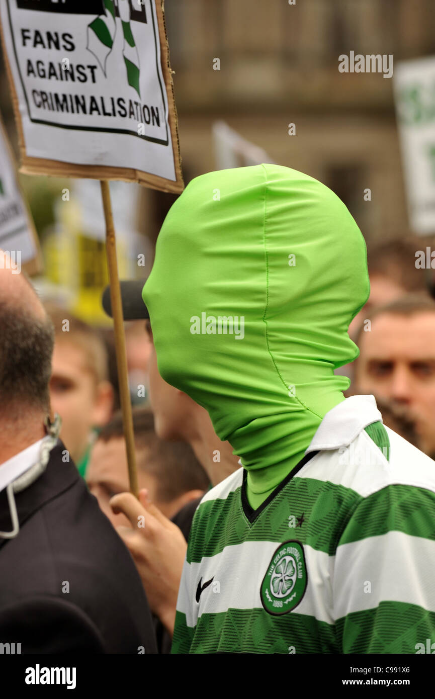 Celtic Glasgow en protestation contre les partisans du SNP a proposé au comportement offensif et Communications menaçant de Football Banque D'Images