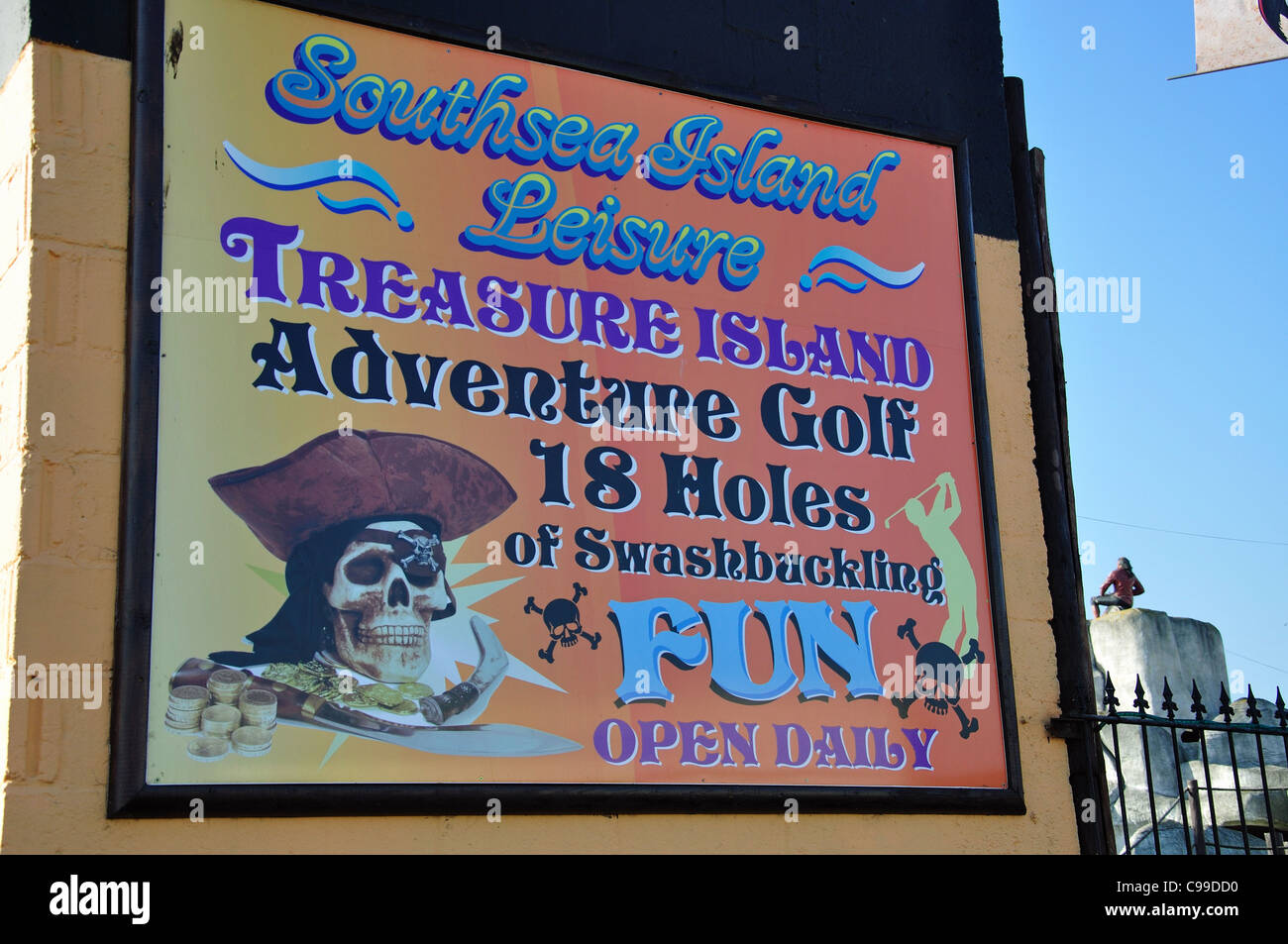 Treasure Island Adventure Golf signe, Southsea, Portsmouth, Hampshire, Angleterre, Royaume-Uni Banque D'Images