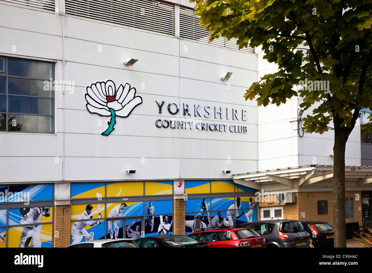 Entrée principale du Yorkshire Cricket Club, Hotel and East Stand à Headingley, Leeds, Royaume-Uni Banque D'Images