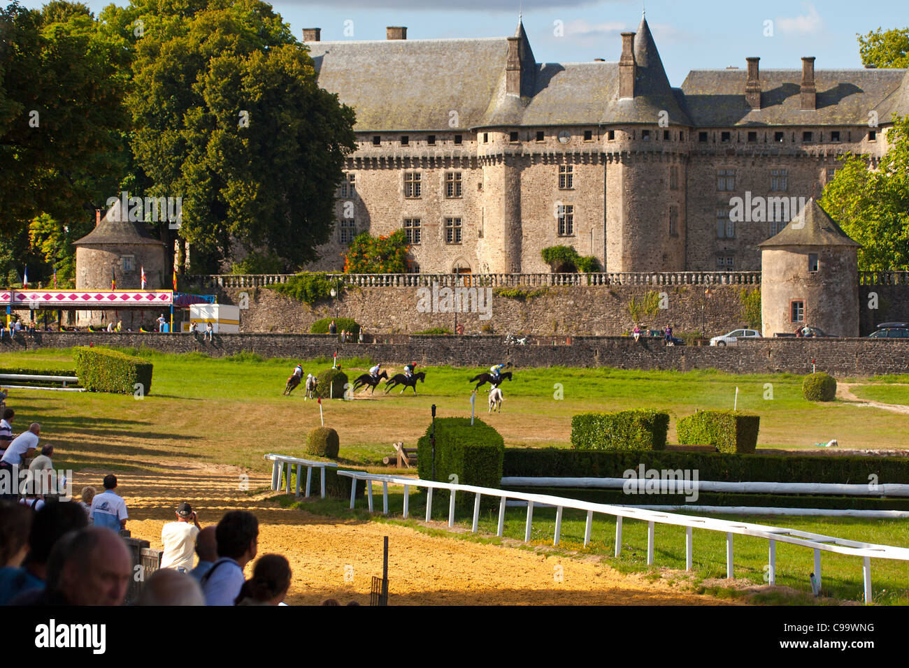 Courses hippiques à l'Hippodrome de Pompadour Banque D'Images