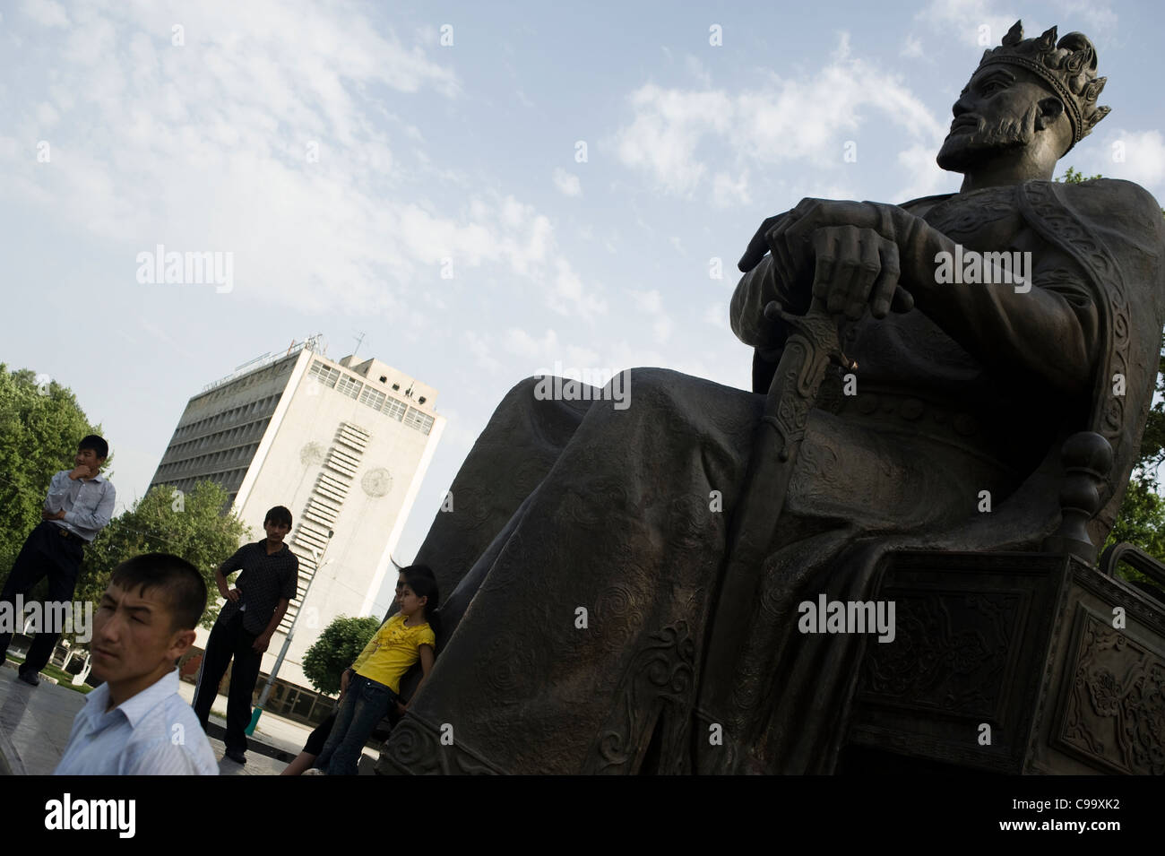 Estatua de Tamerlan. Samarcanda. L'Ouzbékistan. Samarkand. Statue de Tamerlan Banque D'Images