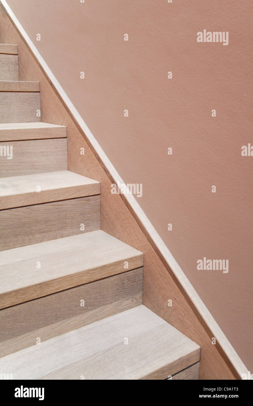 Allemagne, Munich, escalier dans nouvelle maison Banque D'Images