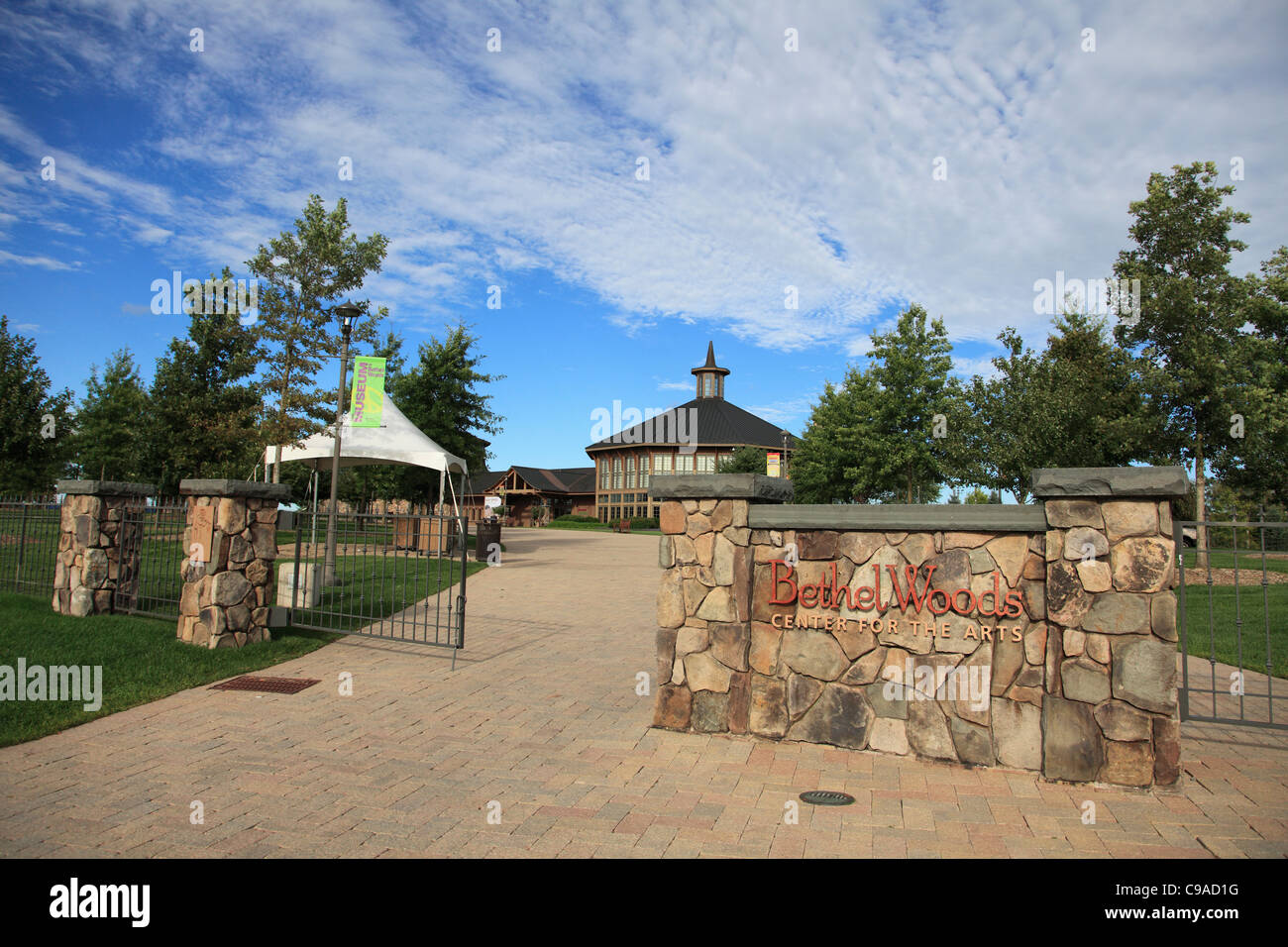 Bethel Woods Center for the Arts, salle de concert, musée commémorant