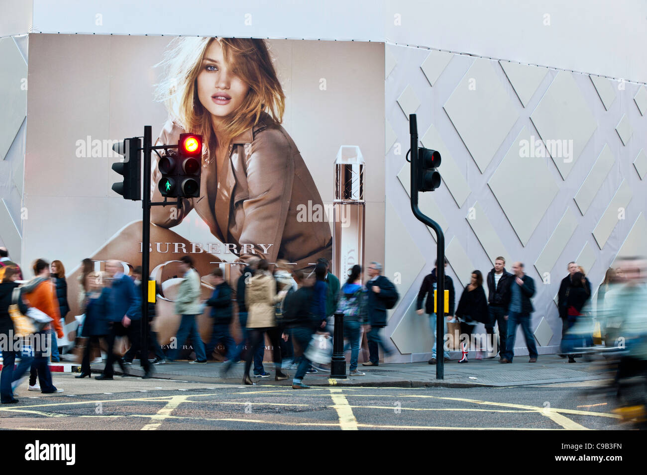 Regent Street occupé avec les acheteurs, Londres, Royaume-Uni Banque D'Images