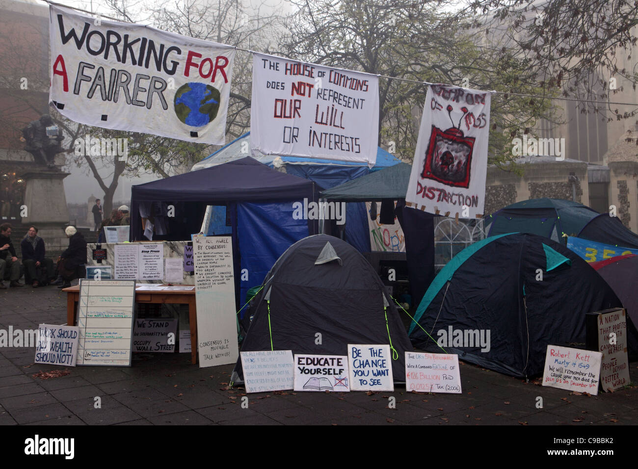 Mouvement de protestation occuper campement dans le centre-ville de Norwich UK Banque D'Images